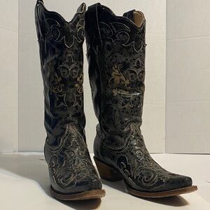 Corral Vintage Black Leather Boots with lizard inlay & gold floral accent 6 1/2M